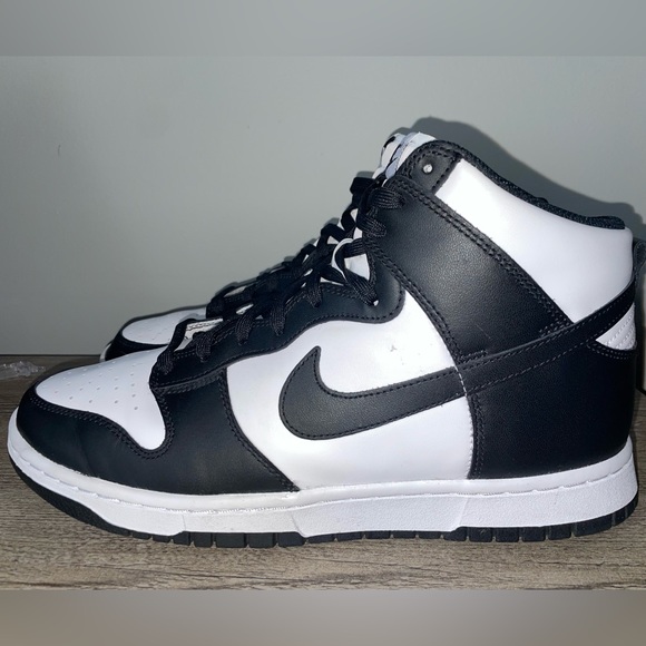 Nike Dunk High Panda - Picture 3 of 7
